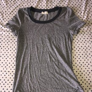 Grey t shirt